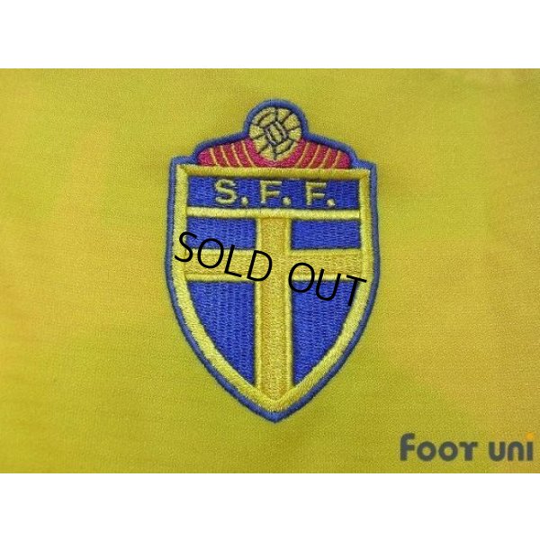 Photo7: Sweden Euro 2000 Home Shirt #20 Lasson UEFA Euro 2000 Patch/Badge Fair Play Patch/Badge