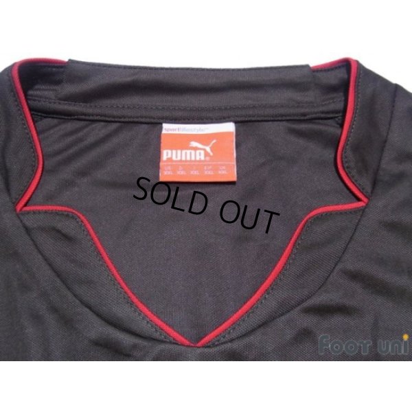 Photo4: VfB Stuttgart 2010-2011 3rd Shirt