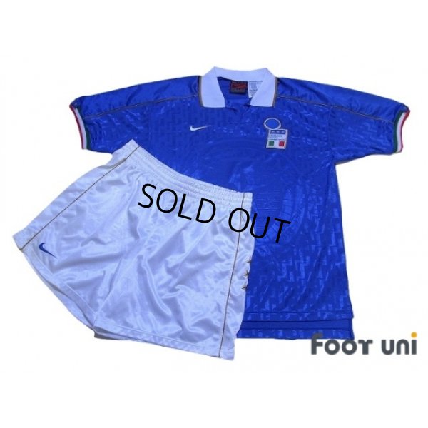 Photo1: Italy 1995 Home Shirt and shorts Set