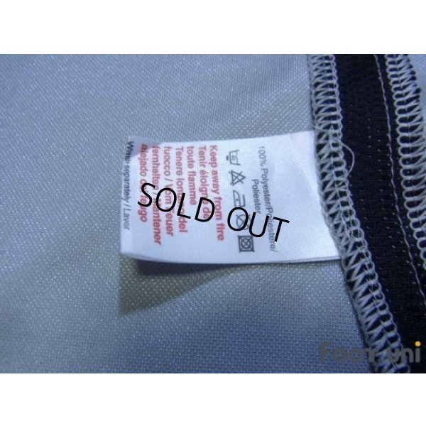 Photo7: Sheffield Wednesday 2004-2005 Away Shirt