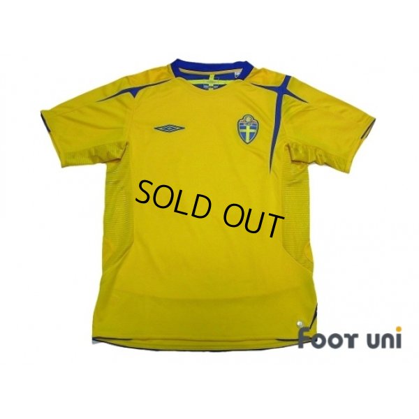 Photo1: Sweden 2006 Home Shirt