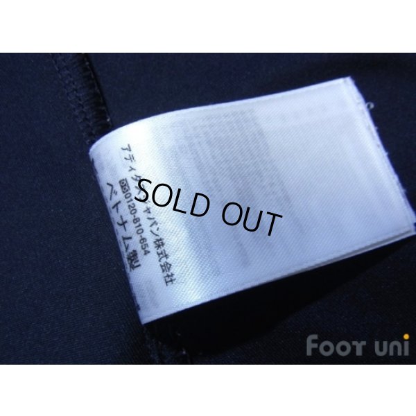 Photo8: Real Madrid 2010-2011 Away Shirt #20 Higuain LFP Patch/Badge