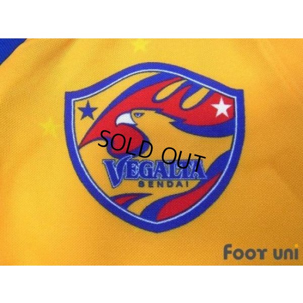 Photo5: Vegalta Sendai 2011-2012 Home Shirt