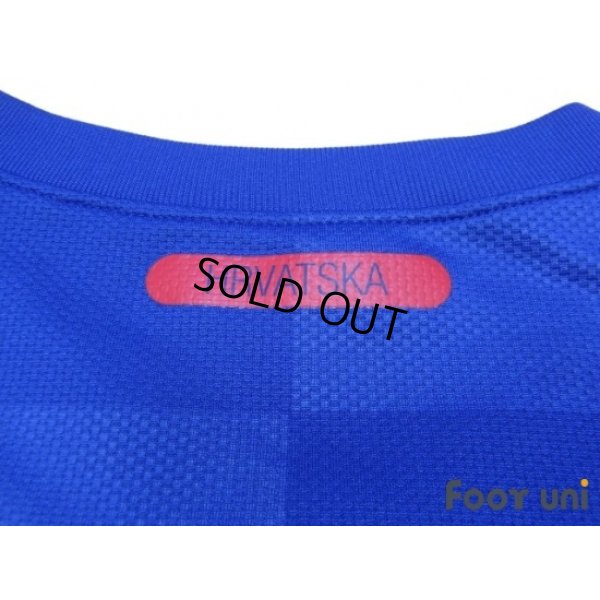 Photo7: Croatia 2010 Away Shirt