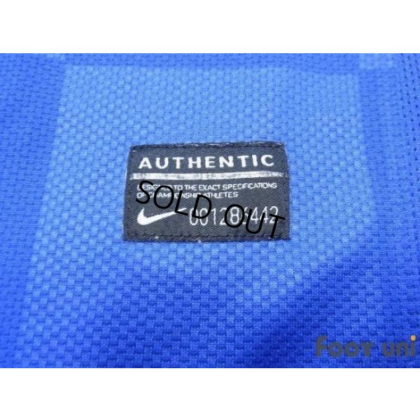 Photo8: Croatia 2010 Away Shirt