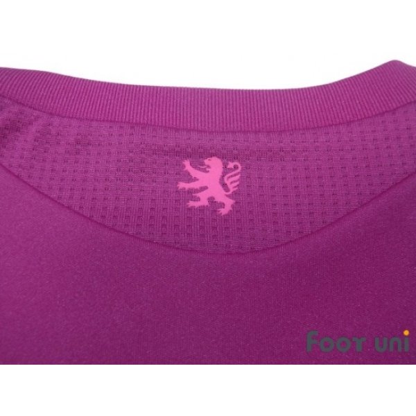 Photo8: Olympique Lyonnais 2011-2012 3rd Shirt