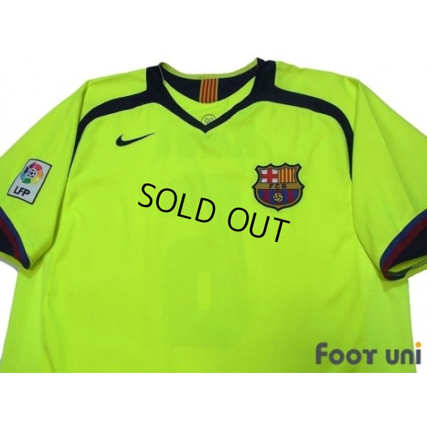 Photo3: FC Barcelona 2005-2006 Away Shirt #6 Xavi LFP Patch/Badge