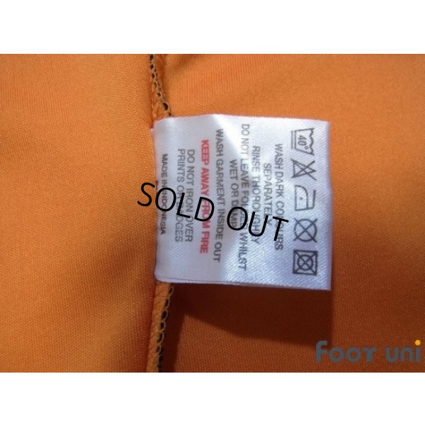 Photo8: Wolverhampton Wanderers FC 2006-2008 Home Shirt