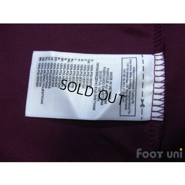 Photo8: Olympique Lyonnais 2010-2011 Away Shirt #9 Lisandro