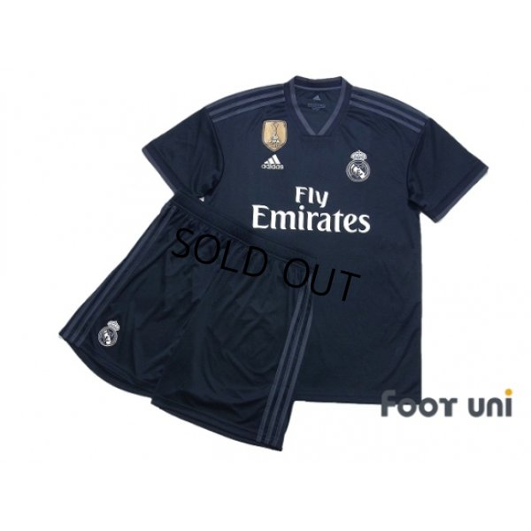 Photo1: Real Madrid 2018-2019 Away Shirt and Shorts Set FIFA World Champions 2017 Patch/Badge