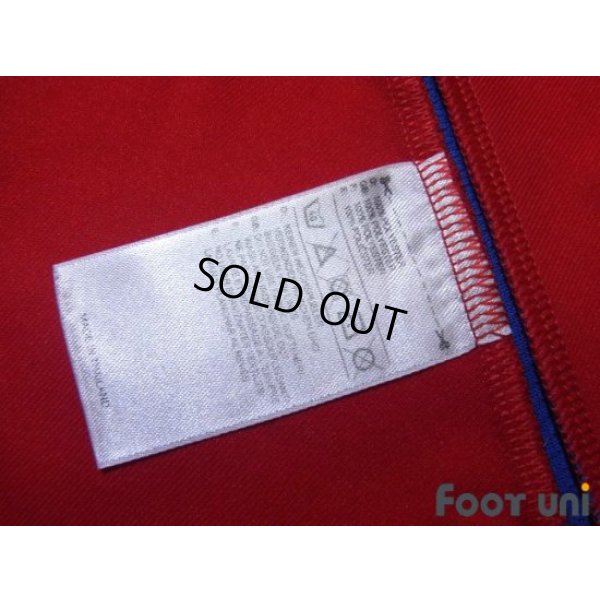 Photo8: Spain 2011 Home Shirt FIFA World Champions 2010 Patch/Badge