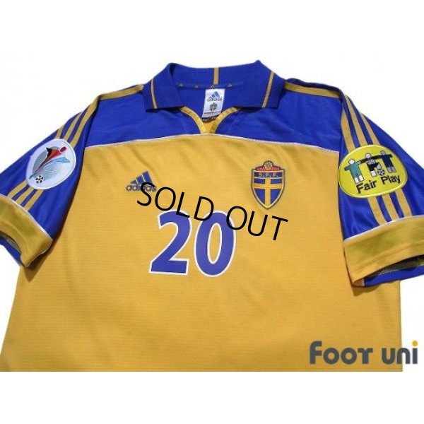 Photo3: Sweden Euro 2000 Home Shirt #20 Henrik Larsson UEFA Euro 2000 Patch/Badge Fair Play Patch/Badge