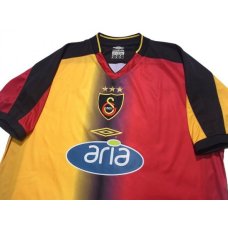 Genç Koleksiyoncu'': Galatasaray 2003-2004 Sezonu Kırmızı Forma