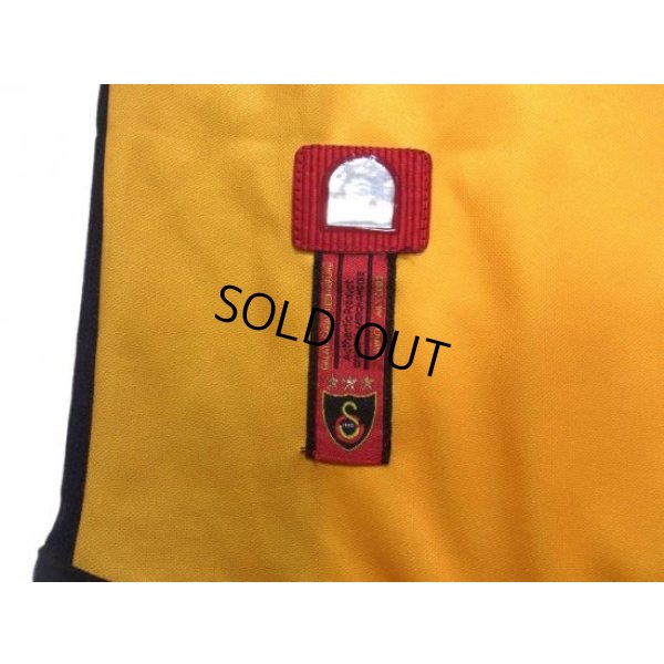 Photo7: Galatasaray 2003-2004 Home Shirt