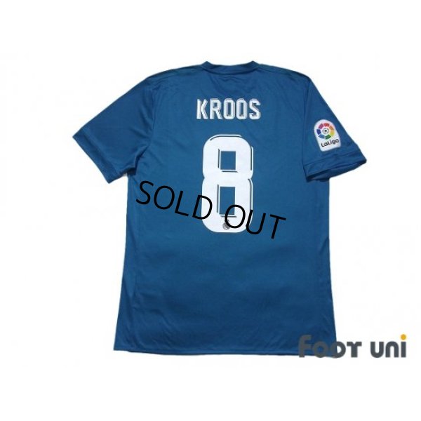 Photo2: Real Madrid 2017-2018 3rd Shirt #8 Kroos La Liga Patch/Badge