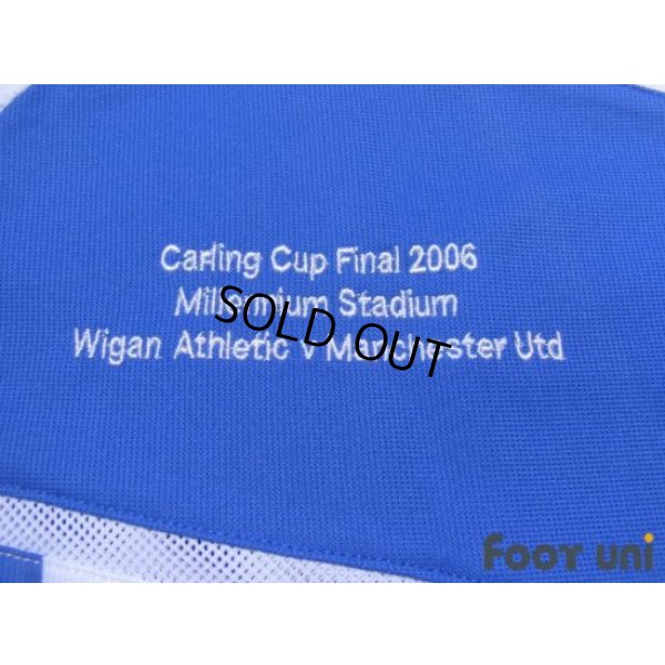 Photo7: Wigan Athletic 2005-2006 Home Shirt #16 De Zeeuw Carling Cup Patch/Badge w/tags