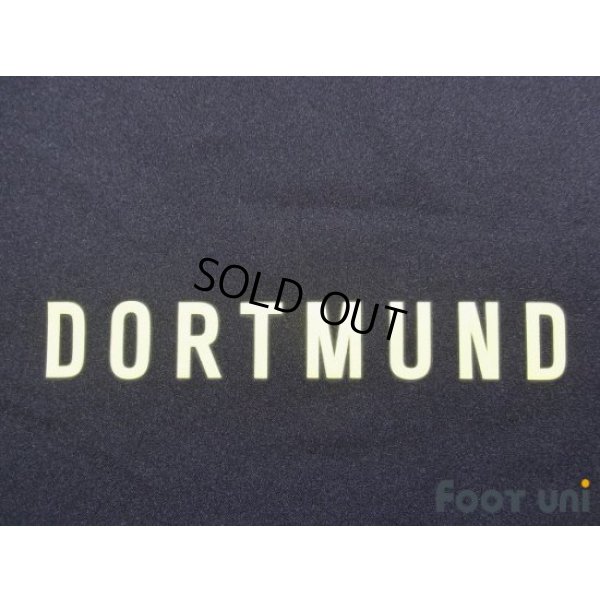 Photo7: Borussia Dortmund 2004-2005 Away Shirt