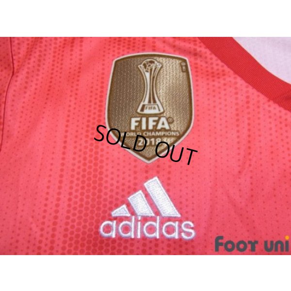 Photo6: Real Madrid 2018-2019 Third Shirt FIFA World Champions 2018 Patch/Badge