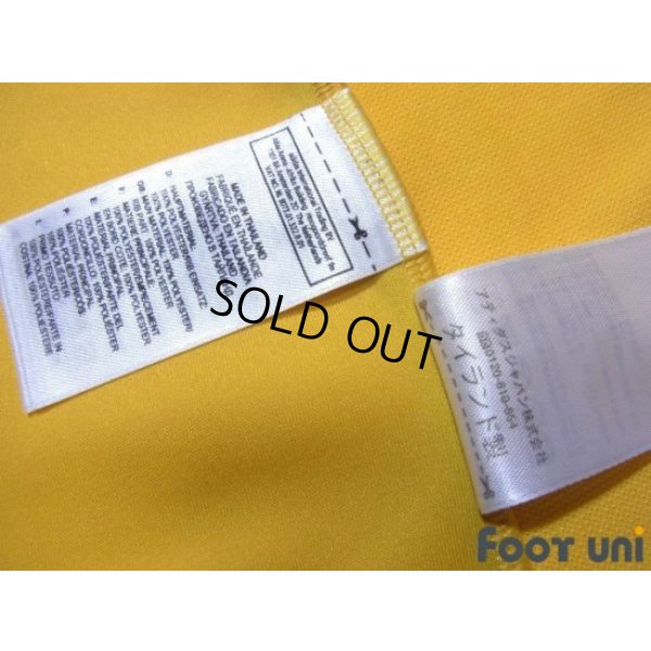 Photo8: Ukraine 2010 Home Shirt