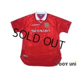 Manchester United 1998-1999 Home Shirt CL model