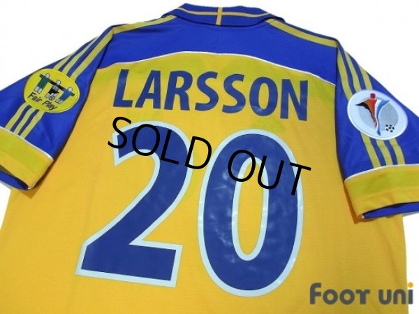Photo4: Sweden Euro 2000 Home Shirt #20 Lasson UEFA Euro 2000 Patch/Badge Fair Play Patch/Badge (4)