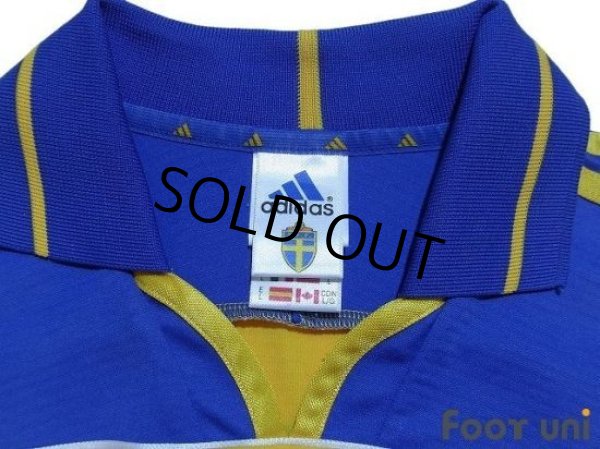 Photo5: Sweden Euro 2000 Home Shirt #20 Lasson UEFA Euro 2000 Patch/Badge Fair Play Patch/Badge (5)