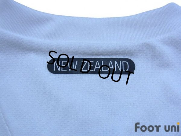 Photo7: New Zealand 2010 Home Shirt w/tags (7)