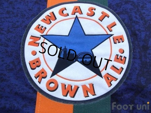 Photo7: Newcastle 1997-1998 Away Long Sleeve Shirt #18 Gillespie The F.A. Premier League Patch/Badge (7)