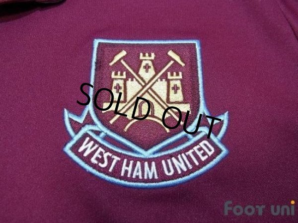 Photo6: West Ham Utd 2010-2011 Home Shirt #26 Hines Premier League Patch/Badge (6)