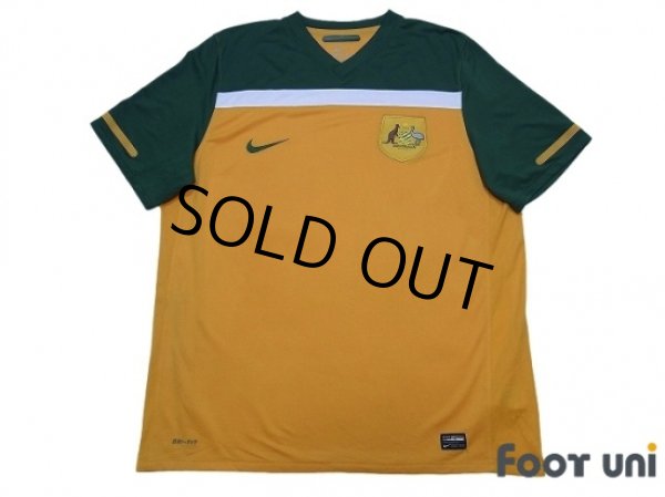 Photo1: Australia 2010 Home Shirt w/tags (1)