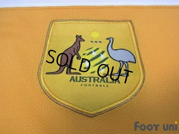 Photo5: Australia 2010 Home Shirt w/tags (5)