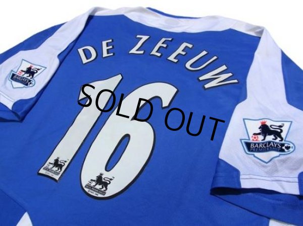 Photo3: Wigan Athletic 2005-2006 Home Shirt  #16 De Zeeuw BARCLAYCARD PREMIERSHIP Patch/Badge (3)
