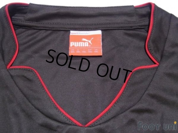 Photo4: VfB Stuttgart 2010-2011 3rd Shirt (4)