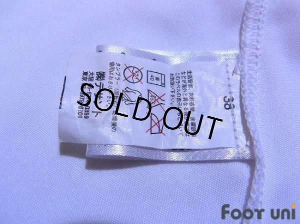 Photo8: Olympique Lyonnais 2009-2010 Home Shirt (8)