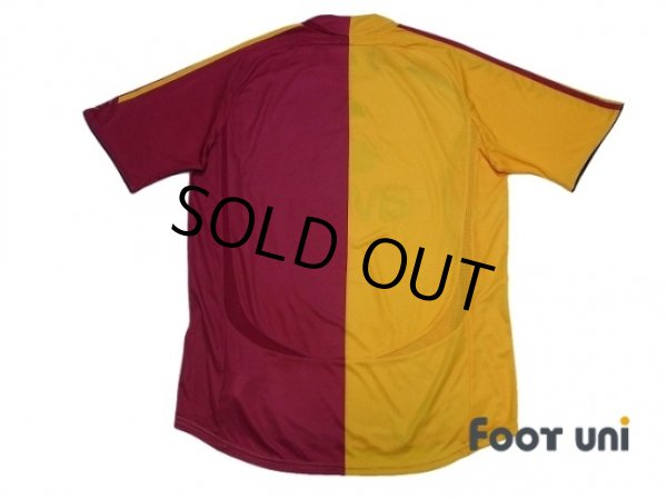 Photo2: Galatasaray 2006-2007 Home Shirt (2)