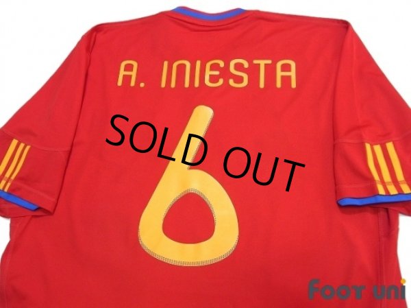 Photo4: Spain 2010 Home Shirt #6 A.Iniesta (4)