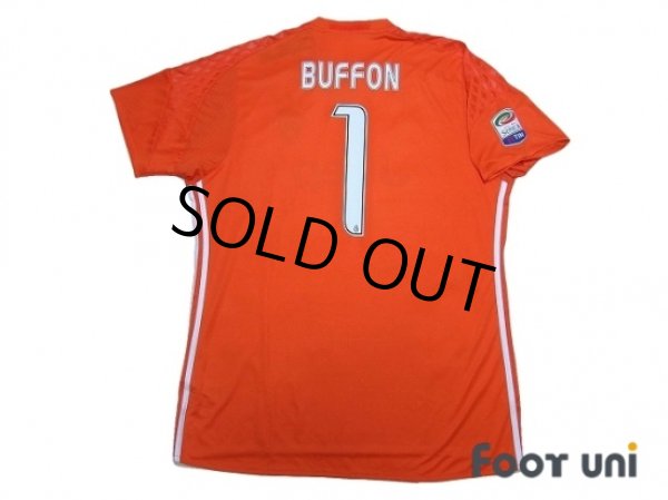 Photo2: Juventus 2016-2017 GK Shirt #1 Buffon w/tags Coppa Italia Patch/Badge Lega Calcio Serie A Tim Patch/Badge (2)