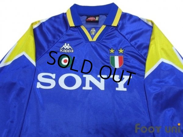 Photo3: Juventus 1995-1996 Away Long Sleeve Shirt Scudetto Patch/Badge Coppa Italia Patch/Badge (3)
