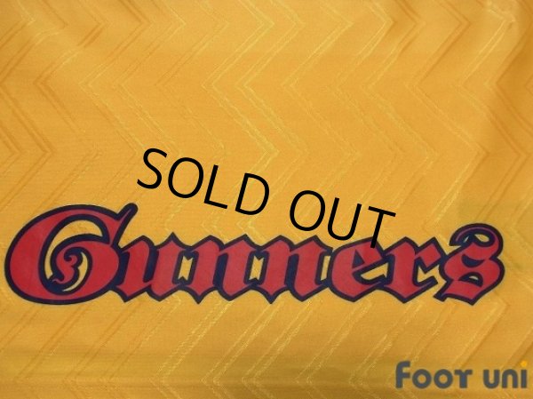 Photo8: Arsenal 1996-1997 Away Shirt #10 Bergkamp The F.A. Premier League Patch/Badge (8)