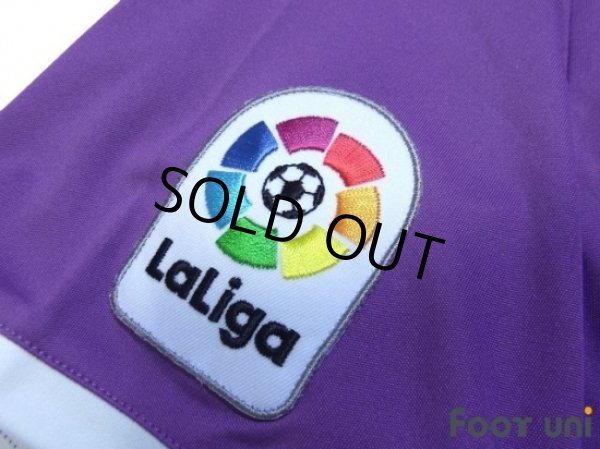 Photo7: Real Madrid 2016-2017 Away Shirt #11 Bale FIFA World Club Cup Champions 2016 Patch/Badge La Liga Patch/Badge (7)