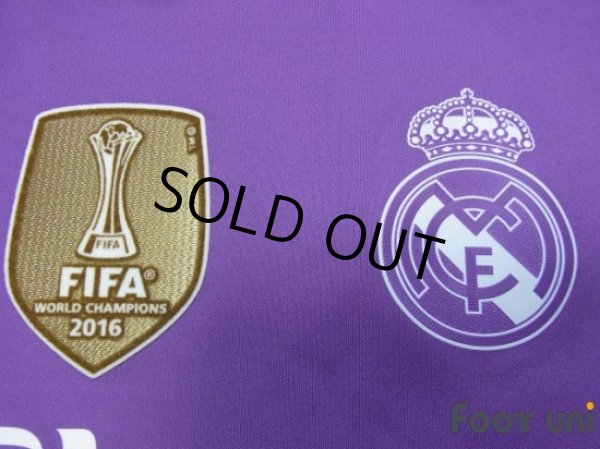 Photo6: Real Madrid 2016-2017 Away Shirt #11 Bale FIFA World Club Cup Champions 2016 Patch/Badge La Liga Patch/Badge (6)