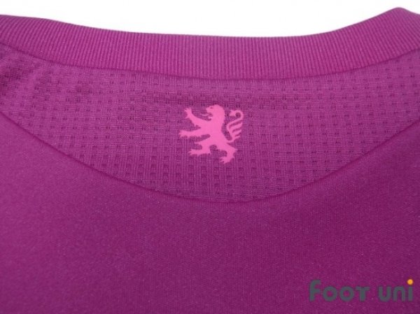 Photo8: Olympique Lyonnais 2011-2012 3rd Shirt (8)