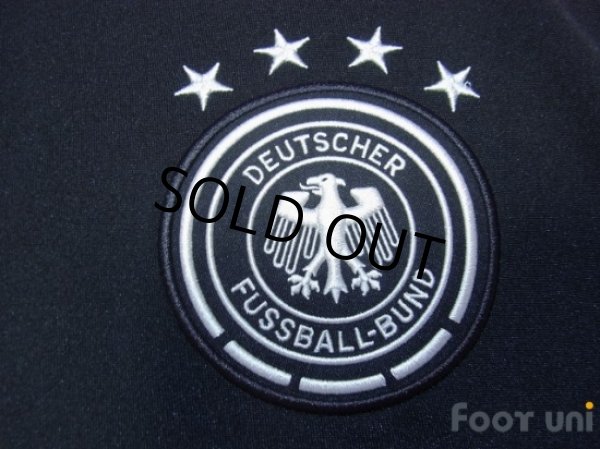 Photo6: Germany 2014 Away Shirt and Shorts Set FIFA World Champions 2014 Patch/Badge (6)