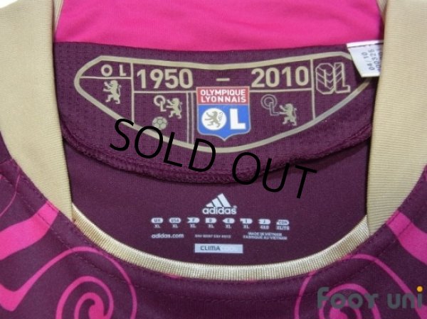 Photo5: Olympique Lyonnais 2010-2011 Away Shirt #9 Lisandro (5)