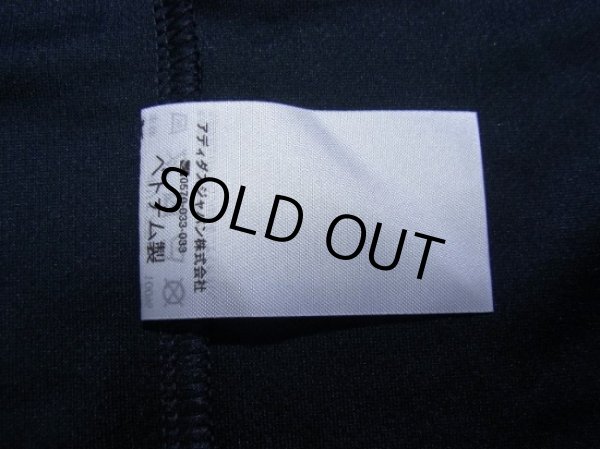 Photo7: Real Madrid 2018-2019 Away Shirt and Shorts Set FIFA World Champions 2017 Patch/Badge (7)