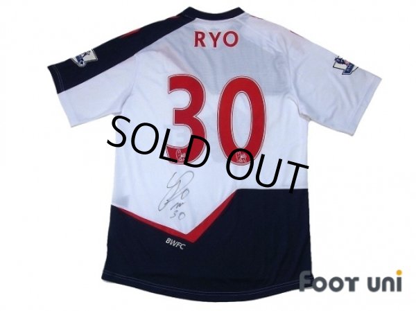 Photo2: Bolton Wanderers 2011-2012 Home Autographed Shirt #30 Ryo Miyaichi BARCLAYS PREMIER LEAGUE Patch/Badge (2)