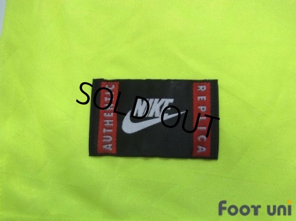 Photo8: Borussia Dortmund 1995-1996 Home Shirt #9 Chapuisat (8)