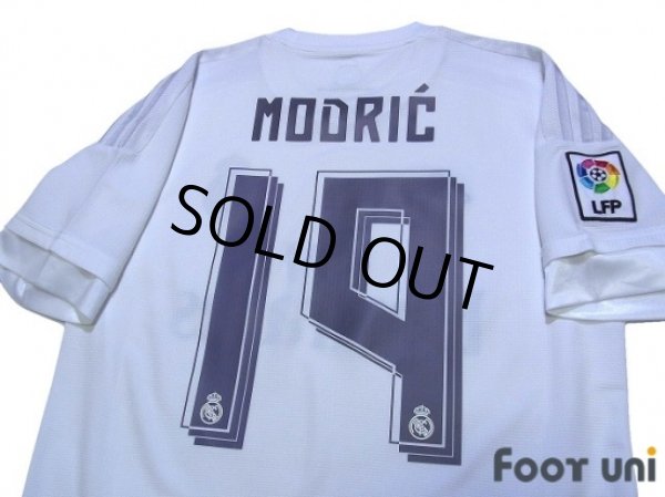 Photo4: Real Madrid 2015-2016 Home Shirt #19 Modric LFP Patch/Badge (4)