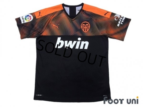 Photo1: Valencia 2019-2020 Away Shirt #8 Carlos Soler La Liga Patch/Badge (1)