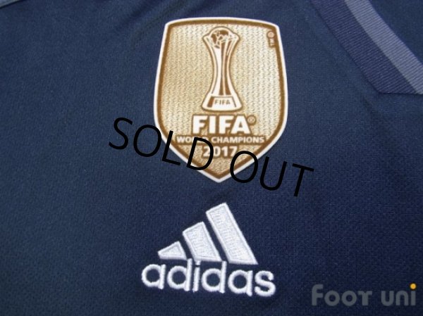 Photo6: Real Madrid 2018-2019 Away Shirts and shorts Set FIFA World Champions 2017 Patch/Badge (6)